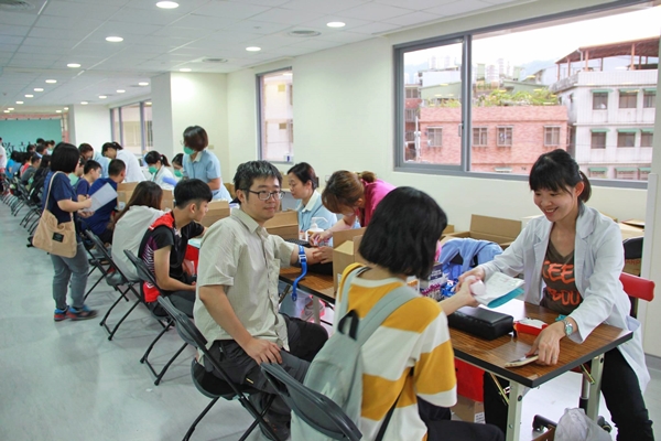 輔大醫院首辦新生健檢　盼學生認識新莊