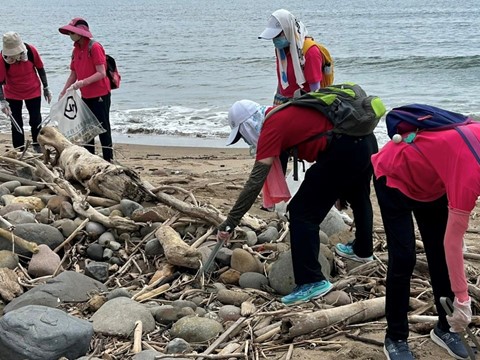 願祢受讚頌——輔仁大學百年校慶環境生態永續淨灘行動