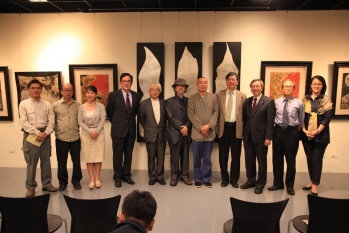汪天亮漆畫義賣展 半數所得義助輔大
