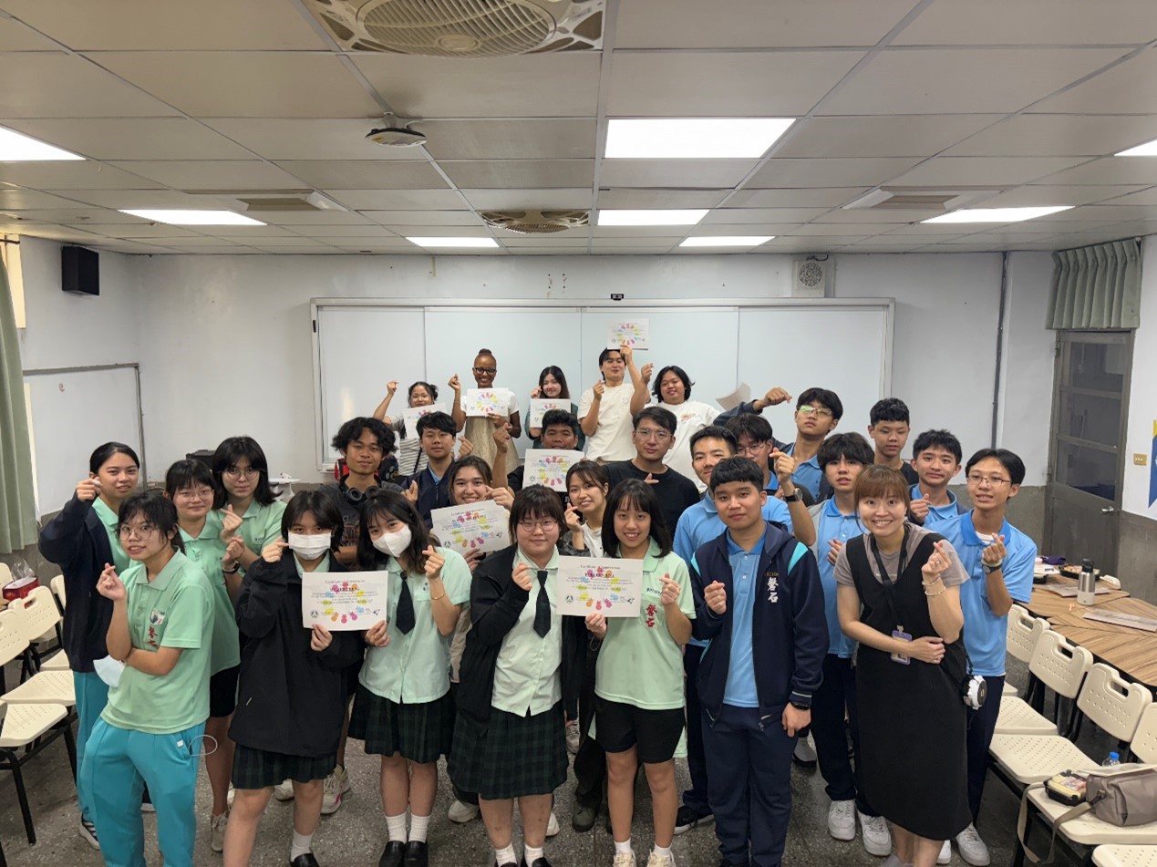 輔仁大學攜手磐石高中辦理「大手牽小手」計畫：以美食與創意共築國際友誼與永續未來