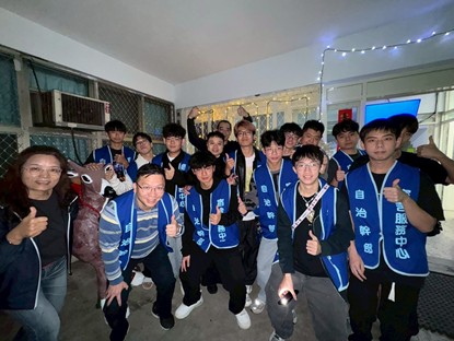 信和學苑聖誕布置　百年校慶氛圍溫暖呈現