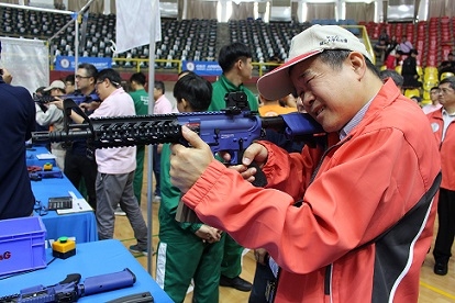 在台復校55校慶》 BB射擊比賽 創新加入校慶行列 在台復校55校慶》 BB射擊比賽 創新加入校慶行列