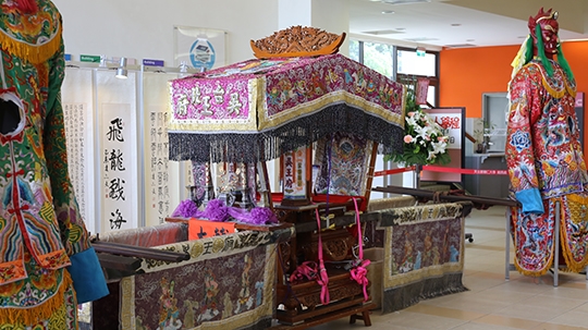 宗教博覽會祭成果展 學生發表紀錄片、小說