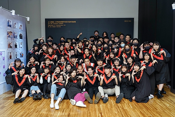 【畢展系列報導】用作品說故事 24屆影傳系畢展《過癮 Overfilming》