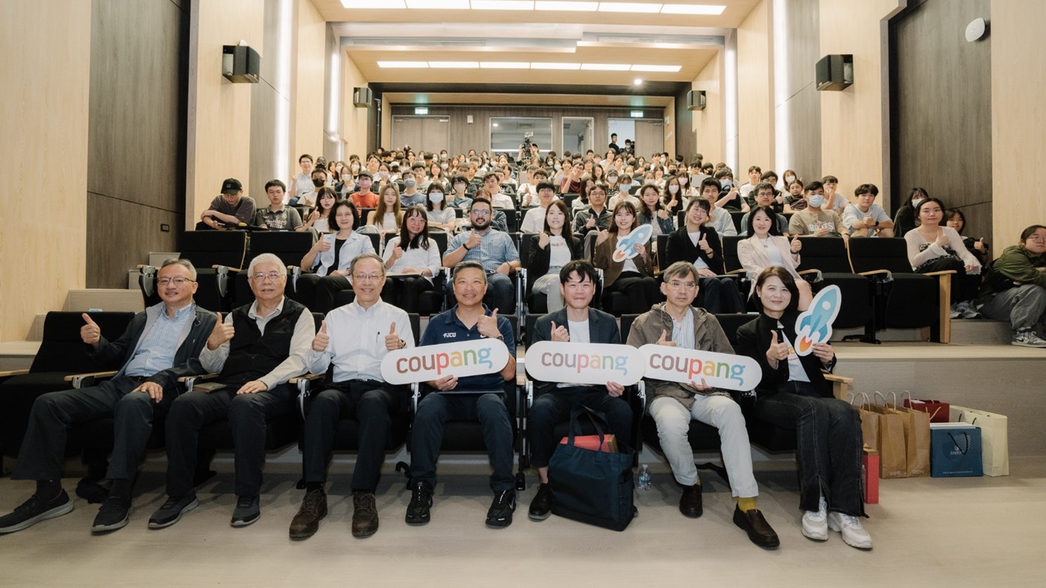 輔大資工系友陳浩維返校舉辦資安職涯講座
