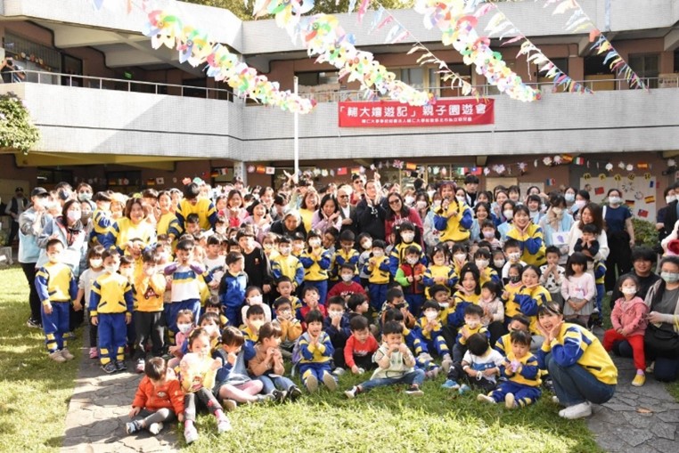 輔幼中心「輔大嬉遊記」親子園遊會,結合輔大在地和國際文化元素, 熱鬧登場