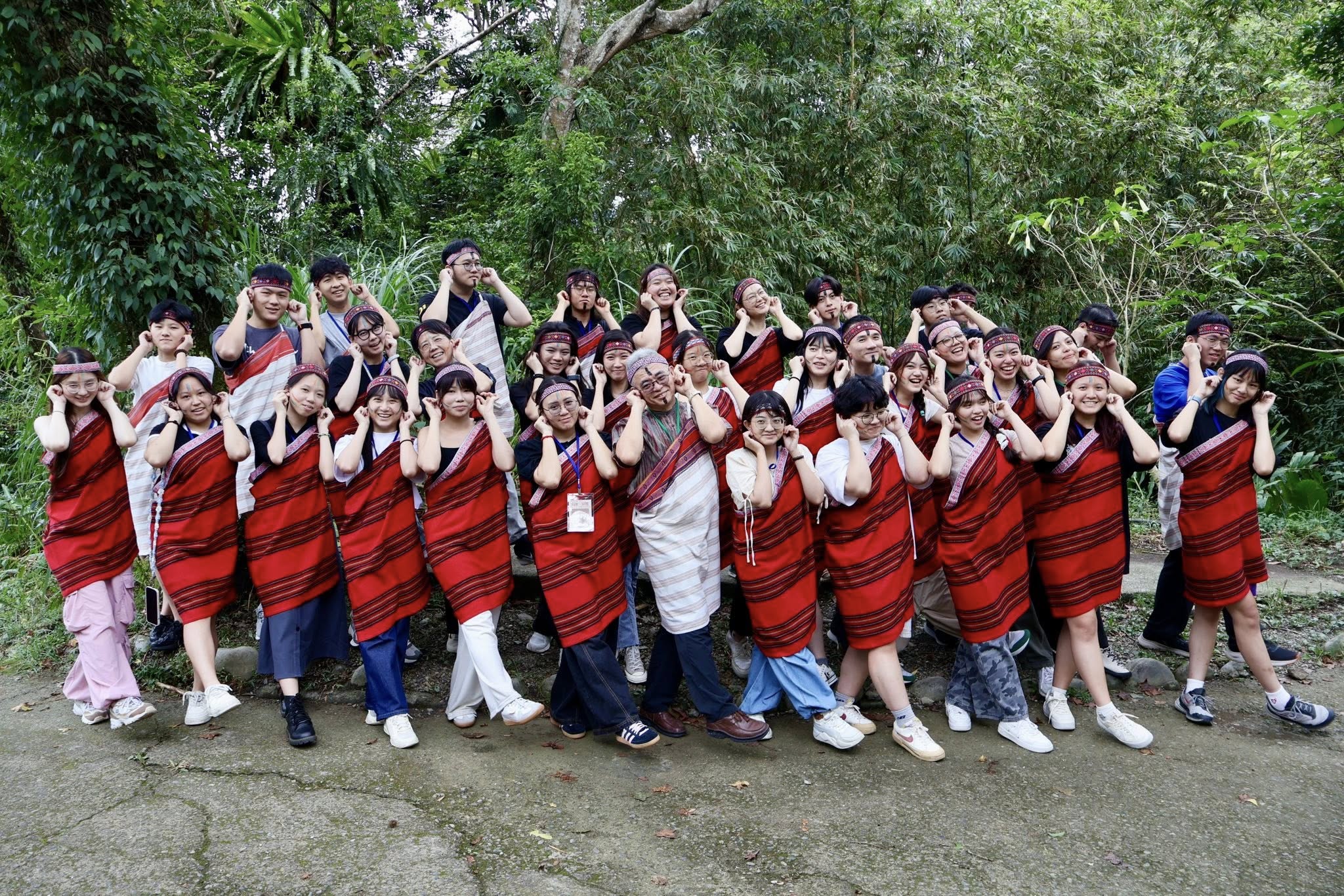 從採茶到修石滬、從原民獵技到蜂蠟布 ~輔大以「跨場域實作」深化多元文化與永續教育